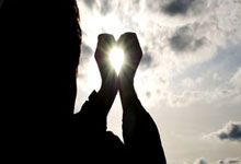 开云官网-日本羽毛球队力克英格兰羽毛球队，辛杜三分雨点燃全场